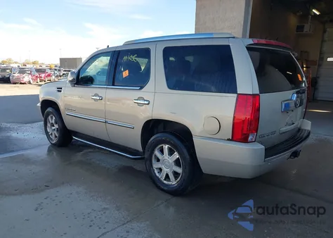 2007 Cadillac Escalade Standard from USA, damaged, VIN 1GYFK63847R305901